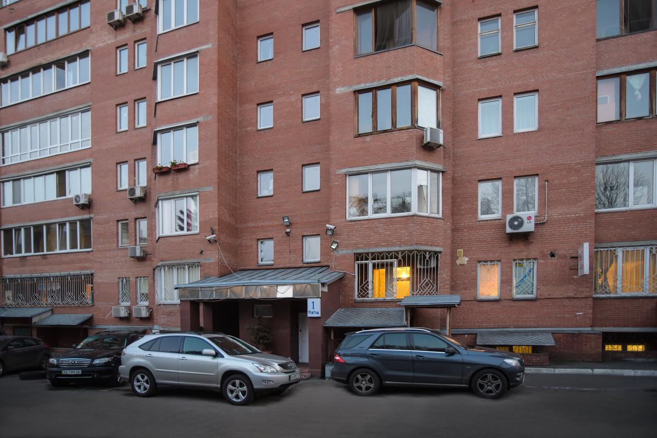 Aparthotel On Klinichna St. Kyiv Exterior photo